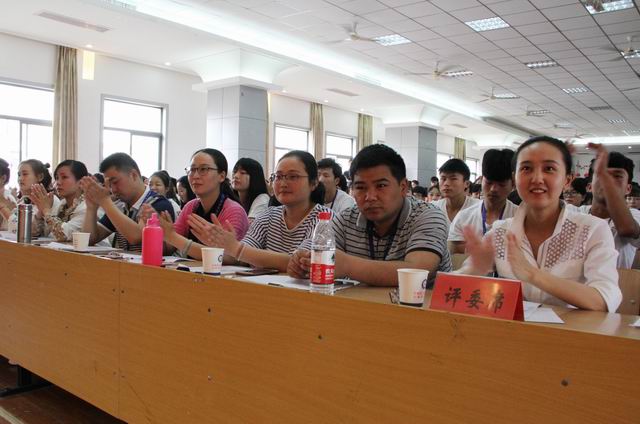 調整大小 2、比賽評委.jpg